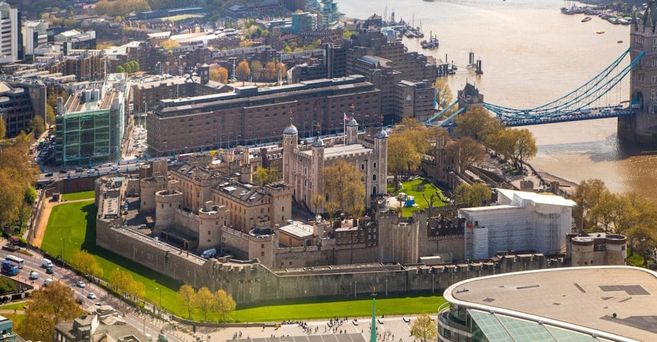 tower of london architecture ()