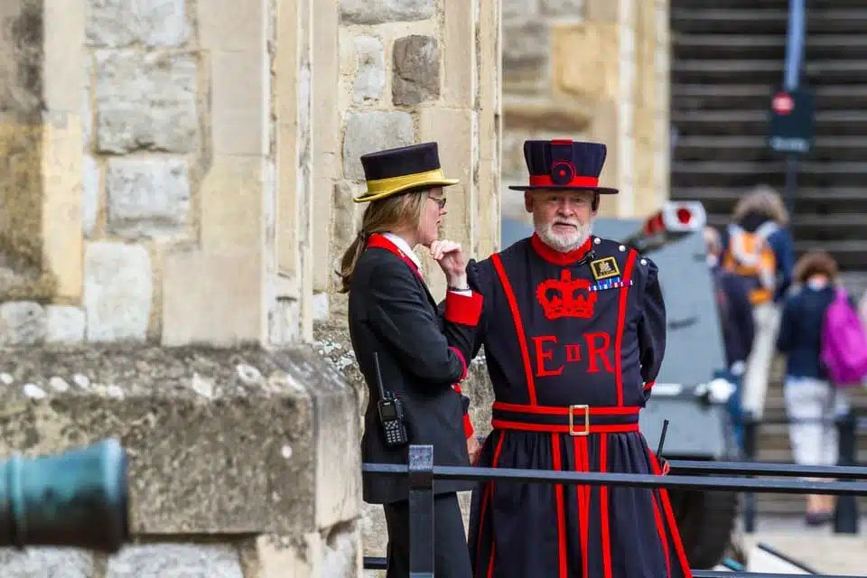 tower of london beefeater tour ()