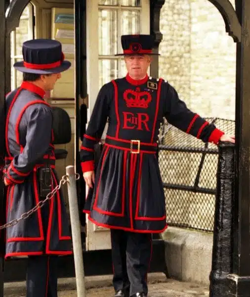 tower of london beefeater tour ()